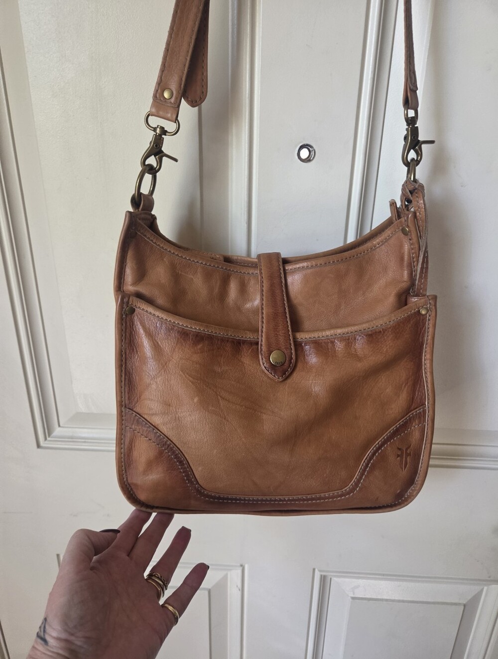 FRYE• Camel Leather "Campus" Crossbody Bag. 🤎💛 - Picture 2 of 12